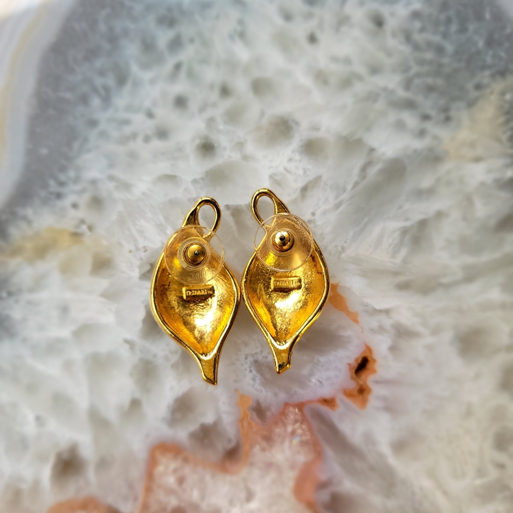 VINTAGE TRIFARI Gold Tone Pierced Earrings - Picture 2 of 4